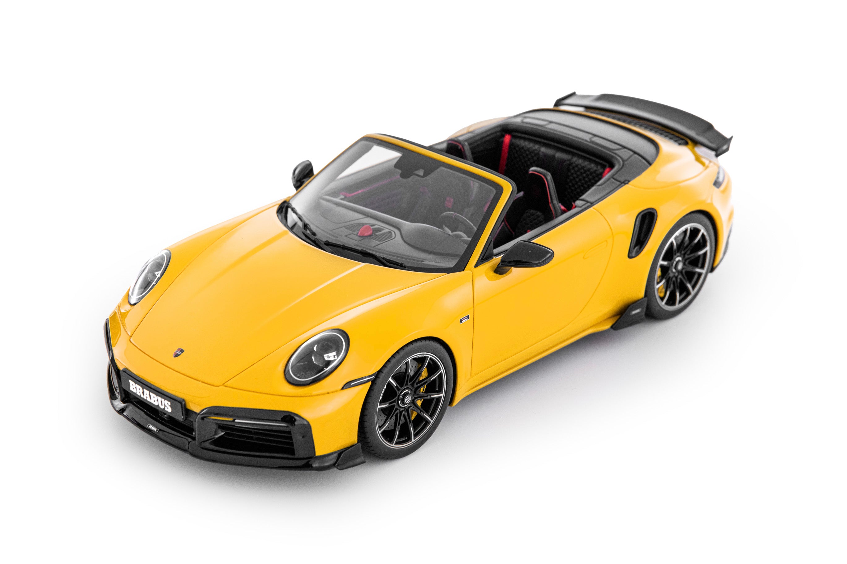 BRABUS 900 Yellow 1:18